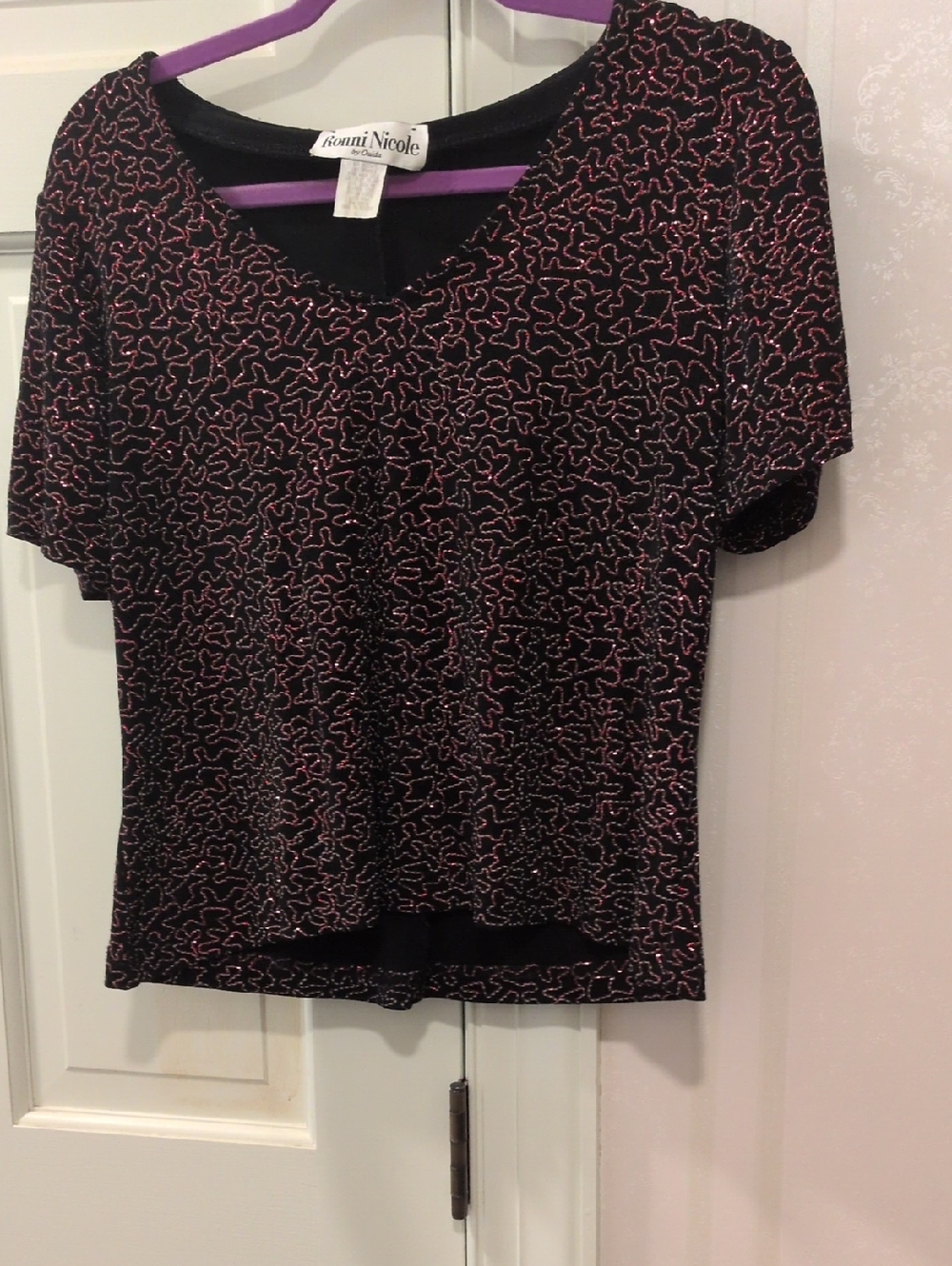 Ronni Nicole Black Short Sleeve Top with Pink Metallic Pattern